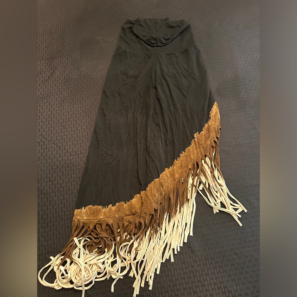 T Party Cowboy Fringe Black Skirt Size S